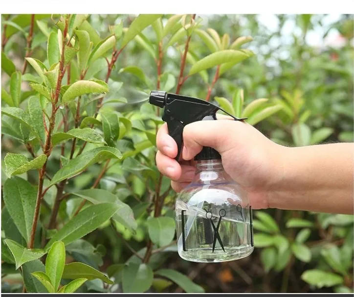Multifunctional spray bottle