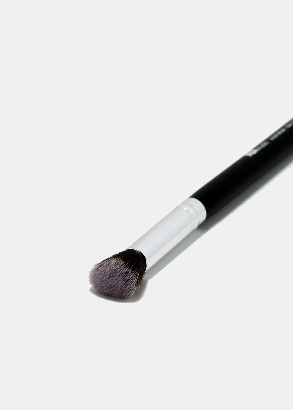 The F4 & E104 Kabuki Brush Duo